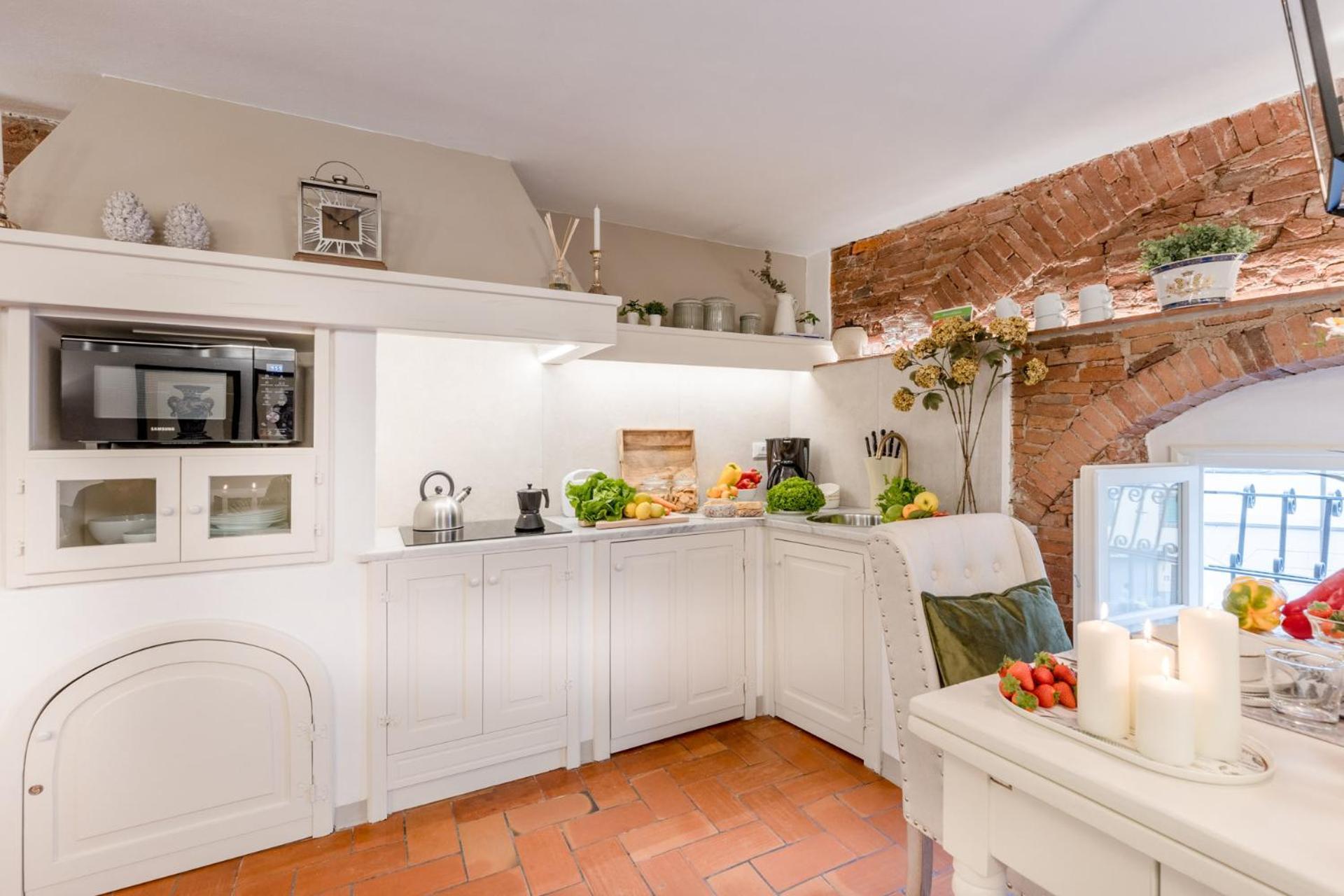 Casa Colosseum, A Million Dollar's View: The Colosseum. Luxury 1 Bedroom 1 Bathroom
